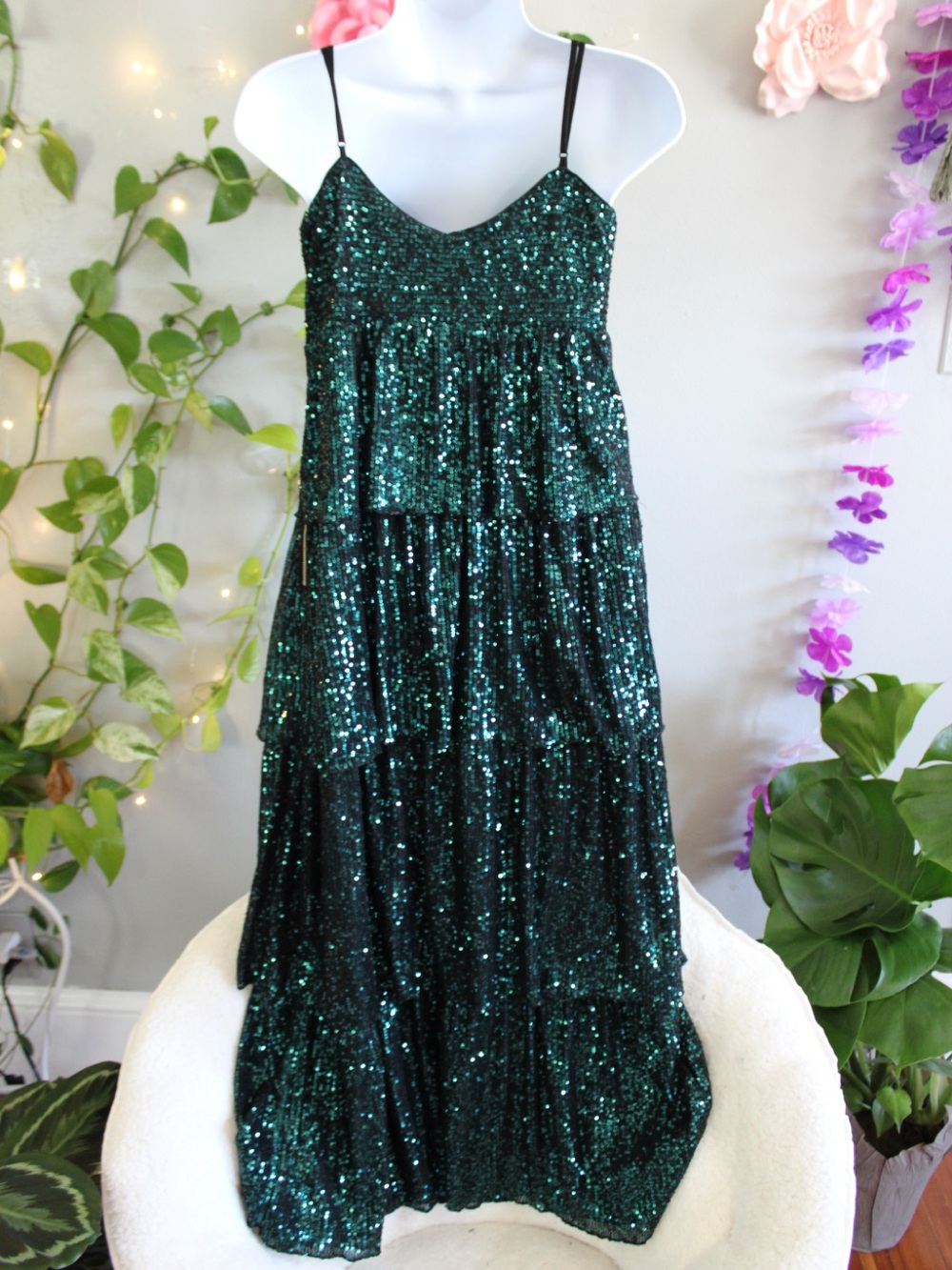 Saylor Emerald Green Sequin Tiered Maxi Dress Size Small - Picture 10 of 12